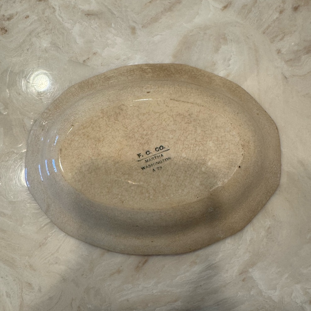 Vintage Martha Washington Oval China Bowl. - Picture 2 of 5